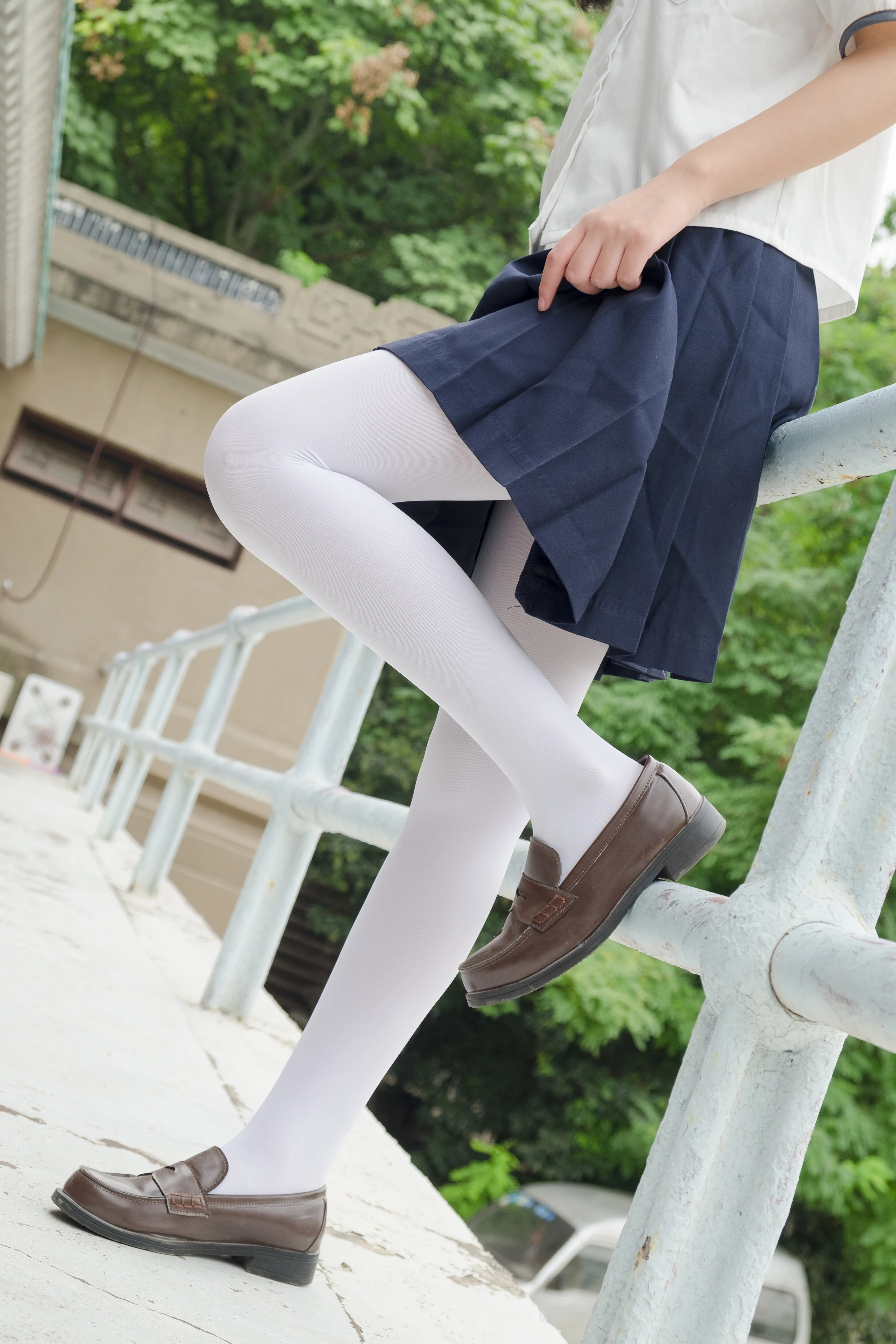 森萝财团 R15-034 [102P]插图5